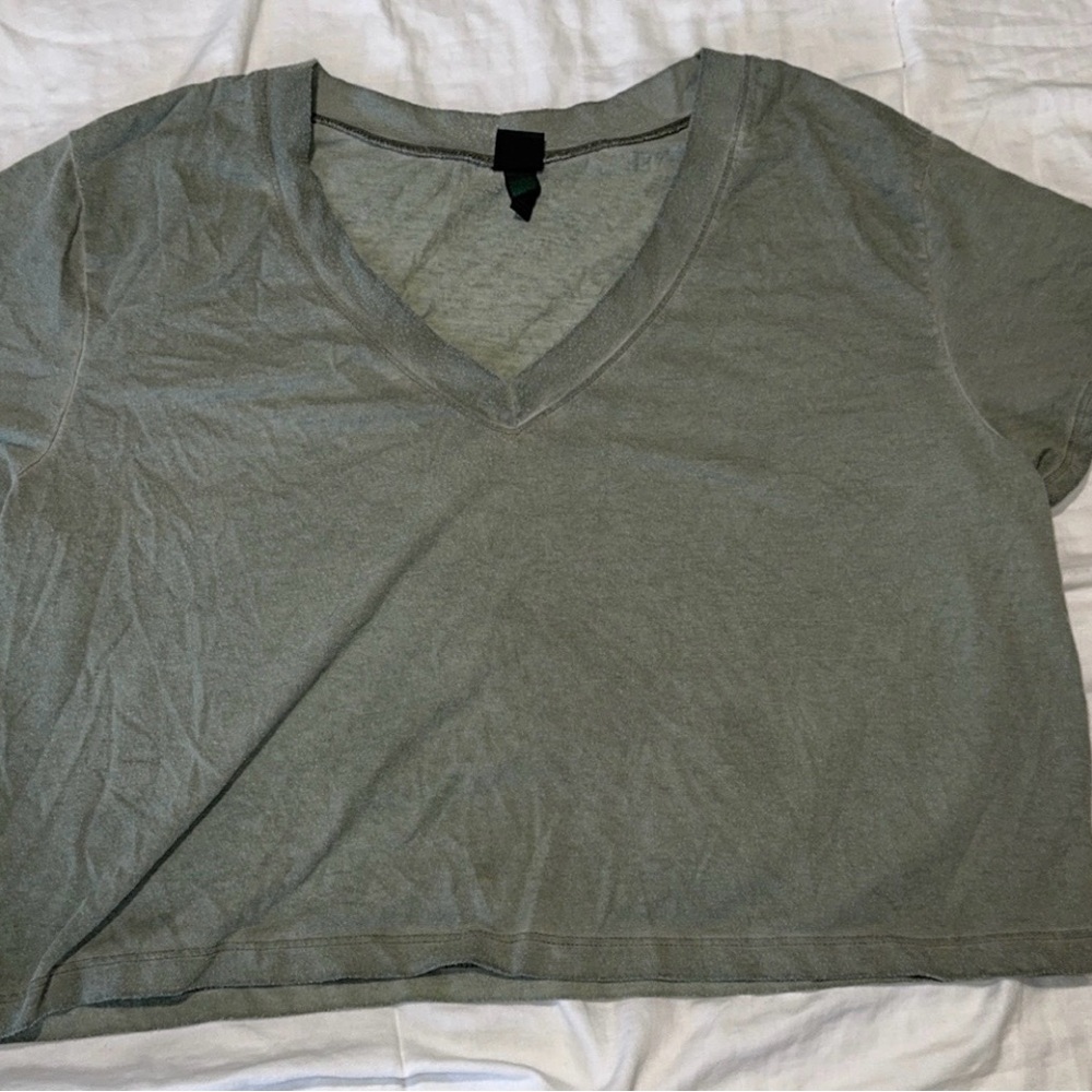 Wild Fable V-Neck Gray Crop Top